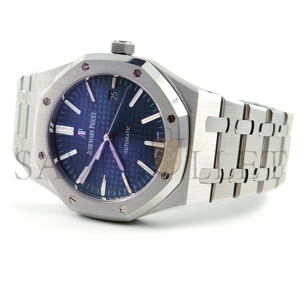 audemars P*g*et royal oak watch 15400st.oo.1220st.03